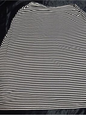 Striped Black and White Tunic Top for Women nursing
